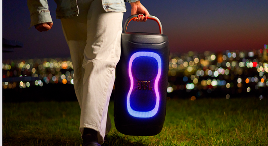 JBL PartyBox 330 และ JBL PartyBox 130 มาพร้อมเสียงทรงพลัง ดีไซน์ไฟสุดอลังการ และดุดันกว่าที่เคย