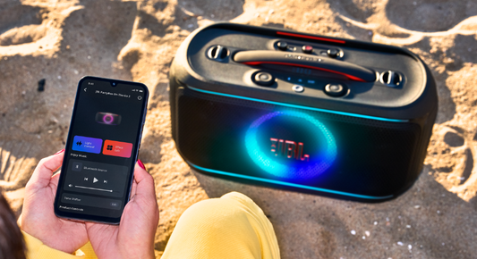 อัปเกรดทุกค่ำคืนแห่งคาราโอเกะให้สนุกยิ่งกว่าเดิม กับ JBL PartyBox On-The-Go 2 Plus  Partybox รุ่นใหม่ล่าสุดจาก JBL มาพร้อม EasySing เทคโนโลยีแยกเสียงร้อง ปลดล็อกเสียง ในตัวคุณออกมาได้อย่างเต็มที่